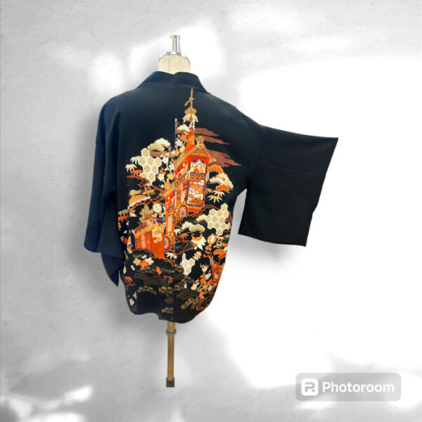 Haori Jacket with Edo Tsuma Pattern - Image 2