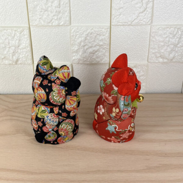 Kimekomi Maneki Neko (Traditional Japanese carved lucky cat doll) M-0811 - Image 3