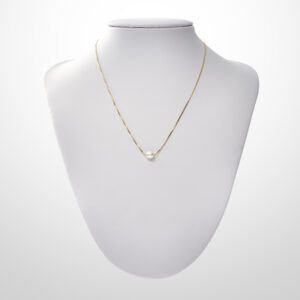 classic akoya pearl necklace