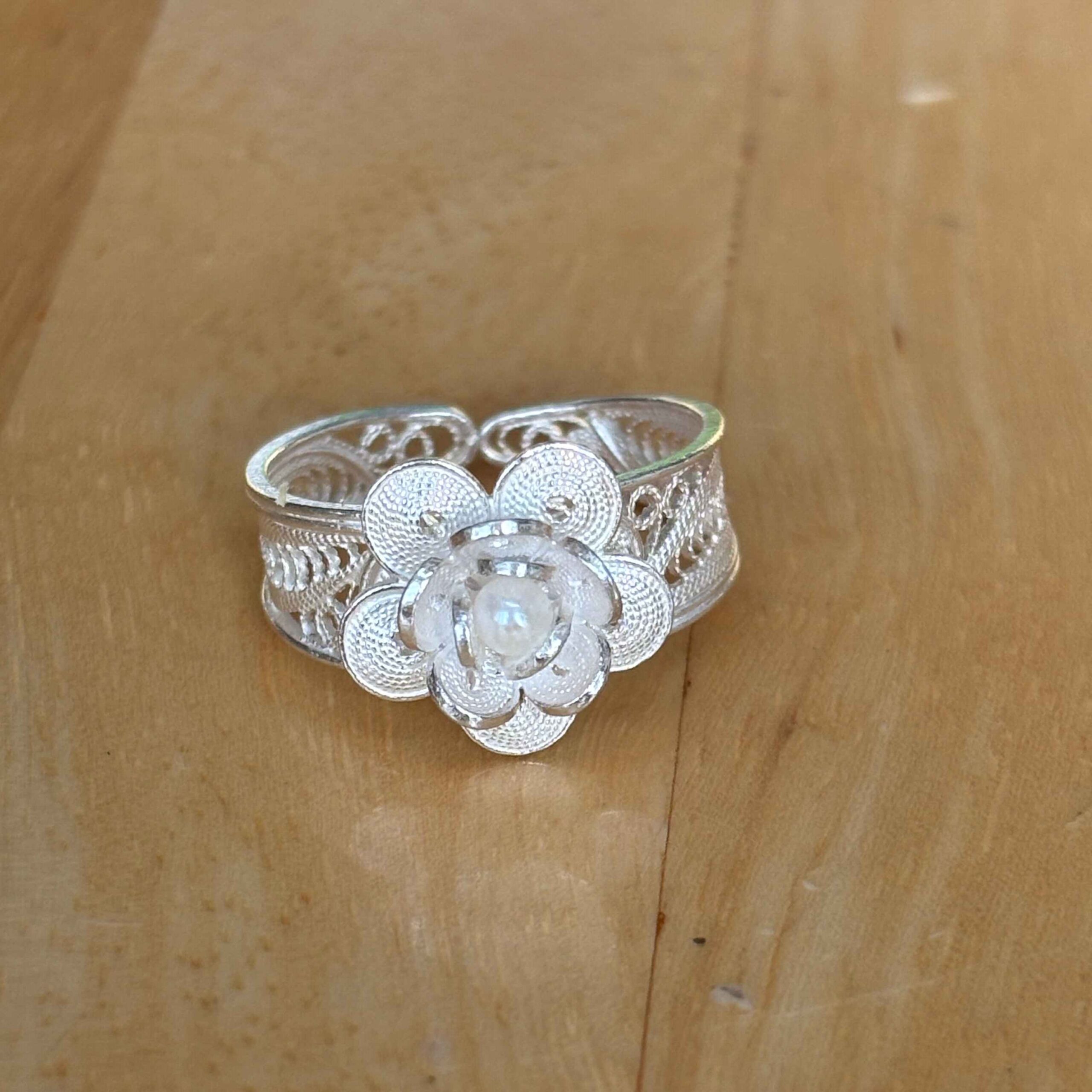 Japanese Lace Rings Ring with Japanese baby pearls | Dandelions Japan