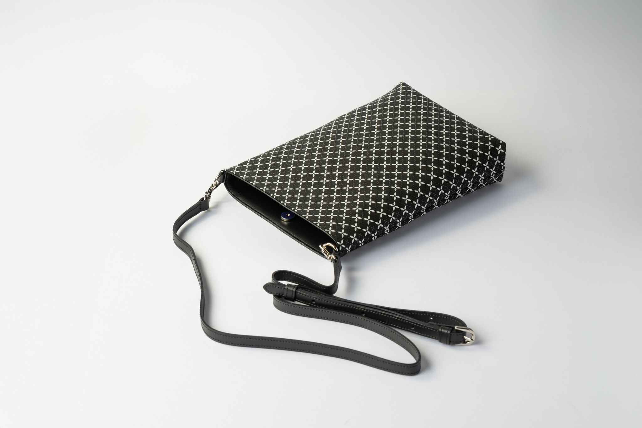 soyoka 46 shoulder bag