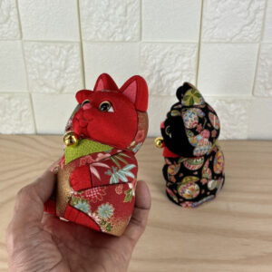kimekomi maneki neko (traditional japanese carved lucky cat doll) m 0811