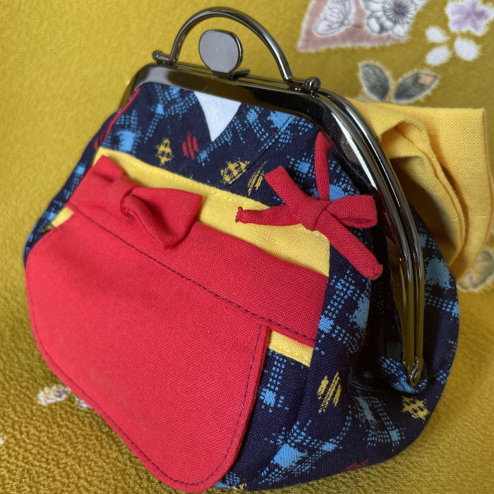 Kimono Fabric Gamaguchi Purse – Tea Picker Maiden - Image 3